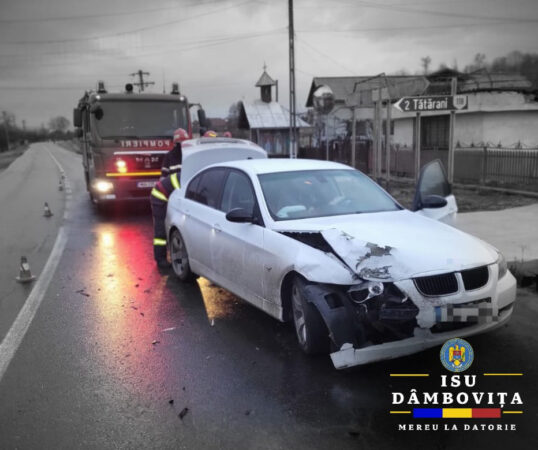 Coliziune la intersecția DJ  702 M cu DN 72 A, în Gheboieni, în această dimineața de 7 ianuarie, în jurul orei 07:50, polițiștii din cadrul Serviciului Rutier