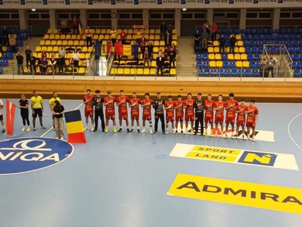 Cu o victorie categorică, o înfrângere la diferență de doar un gol și un egal, România se califică la EHF Euro M18 din Muntenegru.