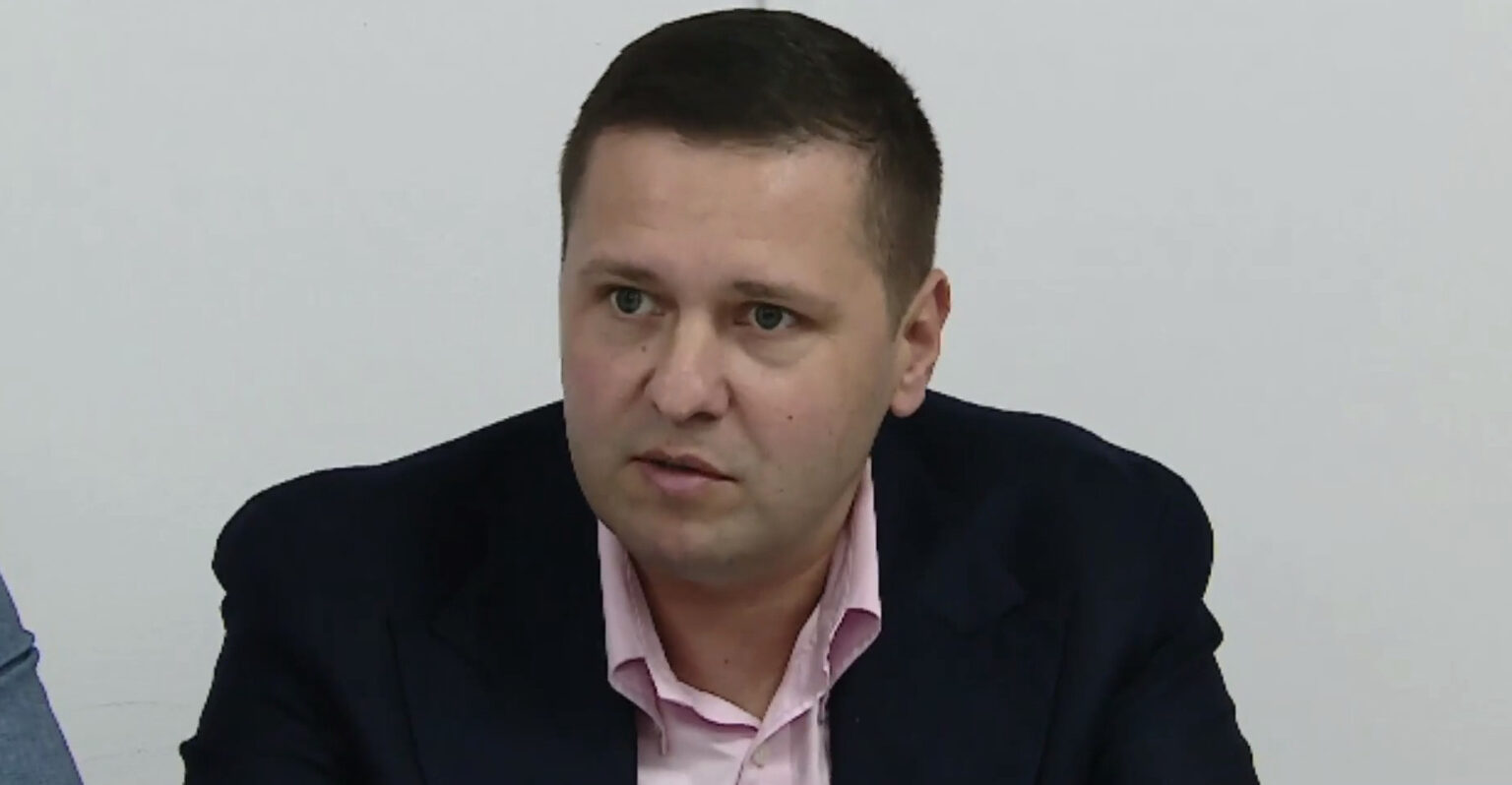 Echipa PSD Dâmbovița a pregătit  proiecte importante pentru municipiul Moreni!   Președintele Consiliului Județean și al PSD Dâmbovița, Corneliu Stefan , a prezentat ieri,  la sediul PSD Moreni, proiectele care vor transforma municipiul  Moroeni în perioada următoare: