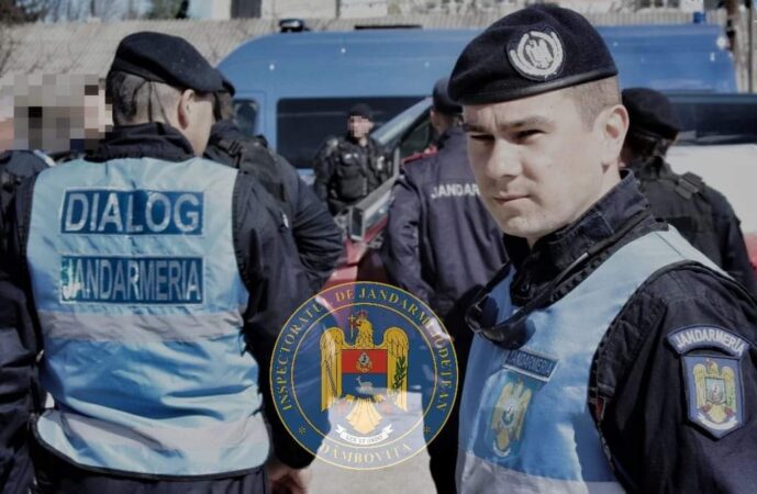 Jandarmii asigură măsurile de ordine publică de Bobotează în zona lăcașurilor de cult Jandarmii asigură de Bobotează măsurile de ordine publică în zona lăcașurilor de cult din aria de competență din județul Dâmbovița