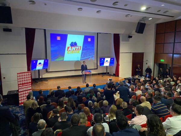 Peste 600 de reprezentanți ai PES activists România și membri ai Partidului Social Democrat s-au reunit la București în cadrul unui eveniment