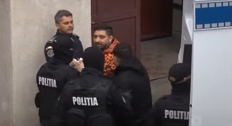 Suspecţii în cazul crimei sângeroase din zona  Padina au fost audiaţi  de procurori și pe parcursul zilei de luni. Cei trei fraţi, fiii vrăjitoarei Sidonia