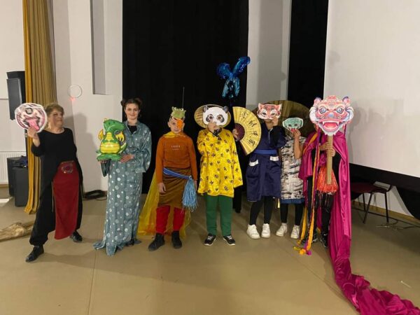 S-a marcat trecerea în Anul Dragonului de pământ, la Căminul Cultural Potlogi S-a marcat trecerea în Anul Dragonului de pământ, prima zodie din zodiacul chinezesc, la Căminul Cultural Potlogi.