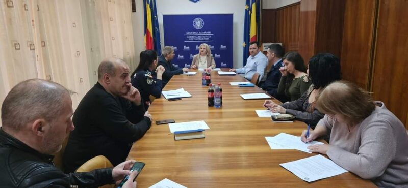 Prefectul  județului Dâmbovița  Claudia Gilia a prezidat  ieri, ședința Grupului de Lucru Mixt, fiind dezbătute următoarele subiecte
