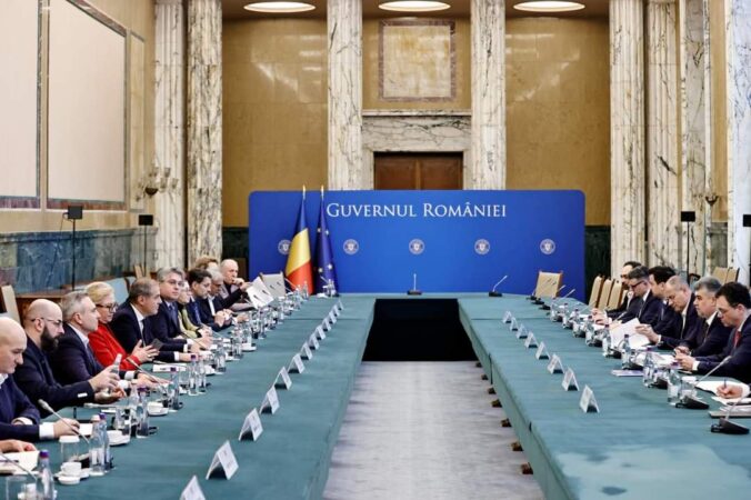 Dezvoltarea învățământului dual dar și  creșterea producției interne au fost două dintre subiectele duscutate la întâlnirea dintre premierul Marcel Ciolacu