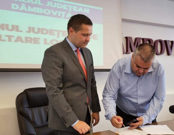 Vești bune pentru locuitorii comunei Gura Foii. Administrația locală condusă de primarul Radu Georgescu,  a obținut finanțare pentru rețea de gaze naturale în comuna Gura Foii .