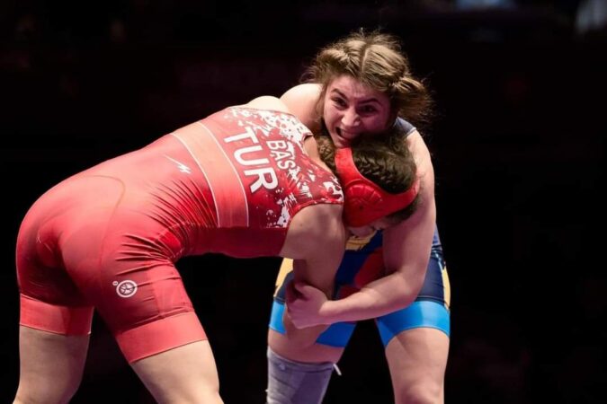 Două medalii de argint completează palmaresul luptelor feminine românești la Campionatul European de Seniori de la București