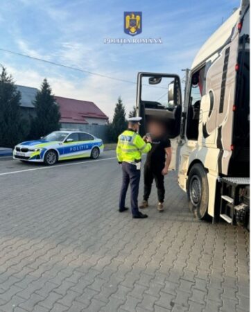 Polițiștii din cadrul Secției nr. 3 Poliție Rurală Butimanu au oprit în trafic pentru control, în localitatea Niculești, un autoturism condus de un bărbat de 47 de ani.