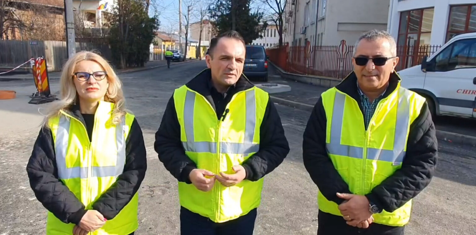 Străzile Ana Ipătescu, Mihai Eminescu, Maior Brezișeanu Eugen, Prelungirea Luceafărului, Fluierași sau Bulevardul Independenței