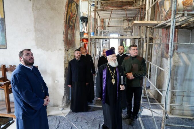 VIZITĂ PASTORALĂ A ÎNALTPREASFINȚITULUI PĂRINTE ARHIEPISCOP ȘI MITROPOLIT NIFON ÎN PAROHII ALE PROTOIERIILOR TÂRGOVIȘTE NORD ȘI TÂRGOVIȘTE SUD Înaltpreasfinţitul Părinte Arhiepiscop și Mitropolit Nifon a făcut o vizită pastorală în Municipiul Târgoviște, la parohii ale protoieriilor Târgoviște