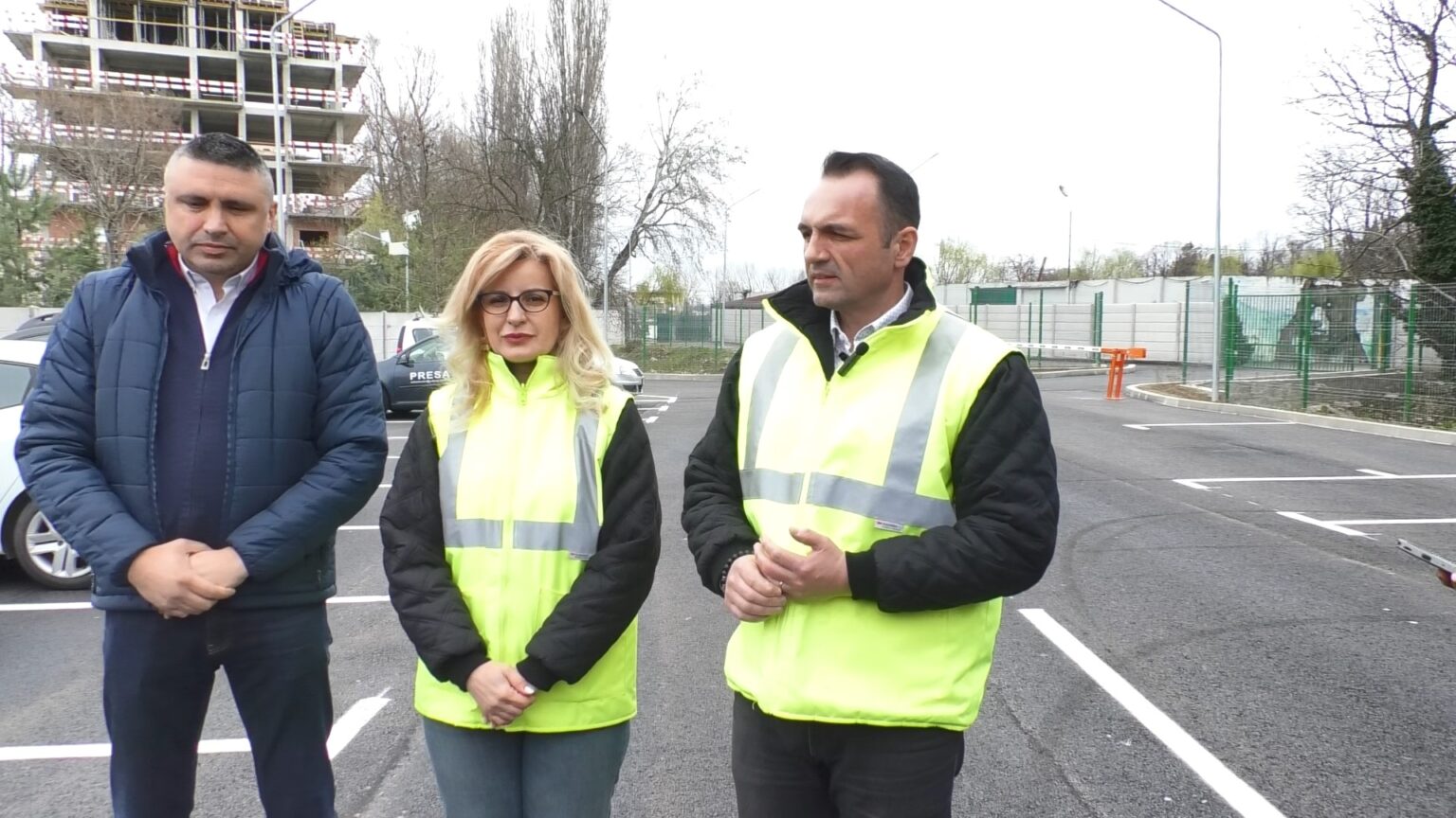 De astăzi se va putea utiliza noua intrare în Parcul Chindia și la Gradina Zoologică din Târgoviște, intrare realizată pe strada Cornel Popa, în zona skatepark și a pasarelei de acces pe Mihai Bravu .