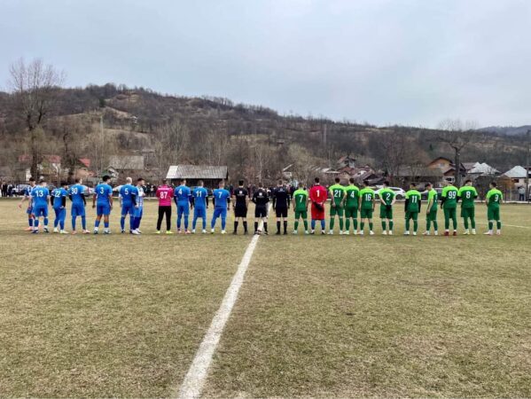 S-a auzit în tot județul Dâmbovița fluierul de start la Liga 4, retur 2024. 16 echipe  au reluat   competiția, atât la seniori, cât și la Juniori U19. 