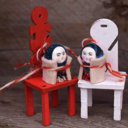 Începutul primăverii este legat, pentru noi, românii, de o tradiţie autentică, ce se pierde în negura timpului. Tradiţia poporului român