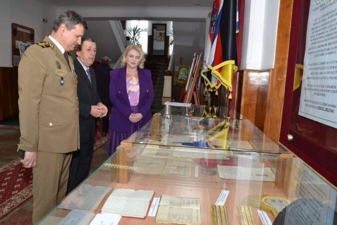 Prefectul județului Dâmbovița, Claudia Gilia a  avut marea bucurie să fie alături de membrii filialei „Mihai Viteazul” Dâmbovița