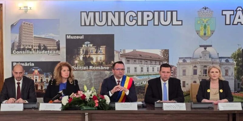 Sâmbătă, vicepreședintele Republicii Bulgaria, Ilyana Yotova și ambasadorul acestei țări în România, Excelența Sa, Radko Todorov  Vlaykov au  efectuat o vizită în municipiul Târgoviște.