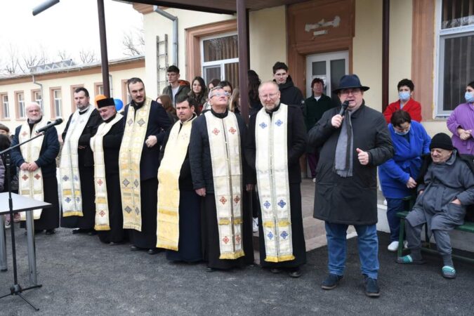 La Centrul Rezidențial pentru Persoane Vârstnice din  Răcari, momente pline de emoție , ca de fiecare dată administrația