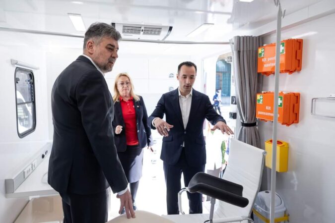 53% dintre localitățile din România nu au niciun medic de familie sau au medici de familie insuficienți Accesul la îngrijirea medicală este important pentru copiii și gravidele din comunitățile vulnerabile, care trăiesc în regiuni îndepărtate.