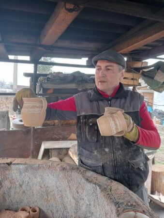 Consiliul Județean Dâmbovița, prin Centrul Județean de Cultură, organizează sesiunea 2024,  de atestare a meșterilor populari.