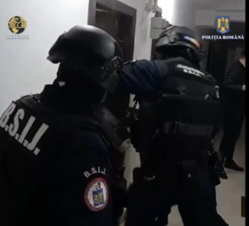 La data de 1 martie a.c., polițiștii Serviciului de Combatere a Criminalității Organizate Dâmbovița, împreună cu procurorii D.I.I.C.O.T.-B.T. Dâmbovița
