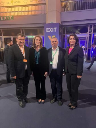 Cei șase delegați oficiali ai PMP, Eugen Tomac, Petru Movila, Ramona Cupă, Cătălina Bozianu,  Razvan Nicolae SEBE și Dorel Onaca