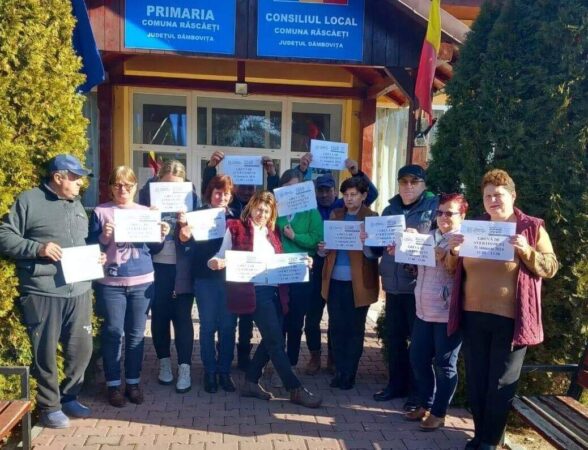 Angajații din primăriile de comune vor face grevă de avertisment de două ore, zilnic, întreaga săptămână. În restul programului