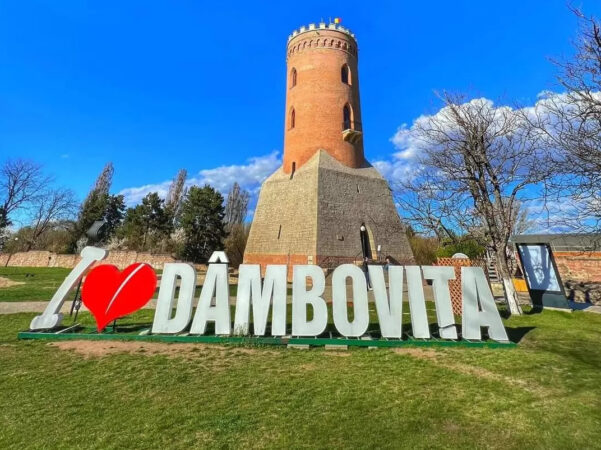 Pe  8 martie de Ziua Internațională a Femeii, intrarea la muzeele din Dâmbovița, este gratuită, Consiliul Judeţean Dâmboviţa