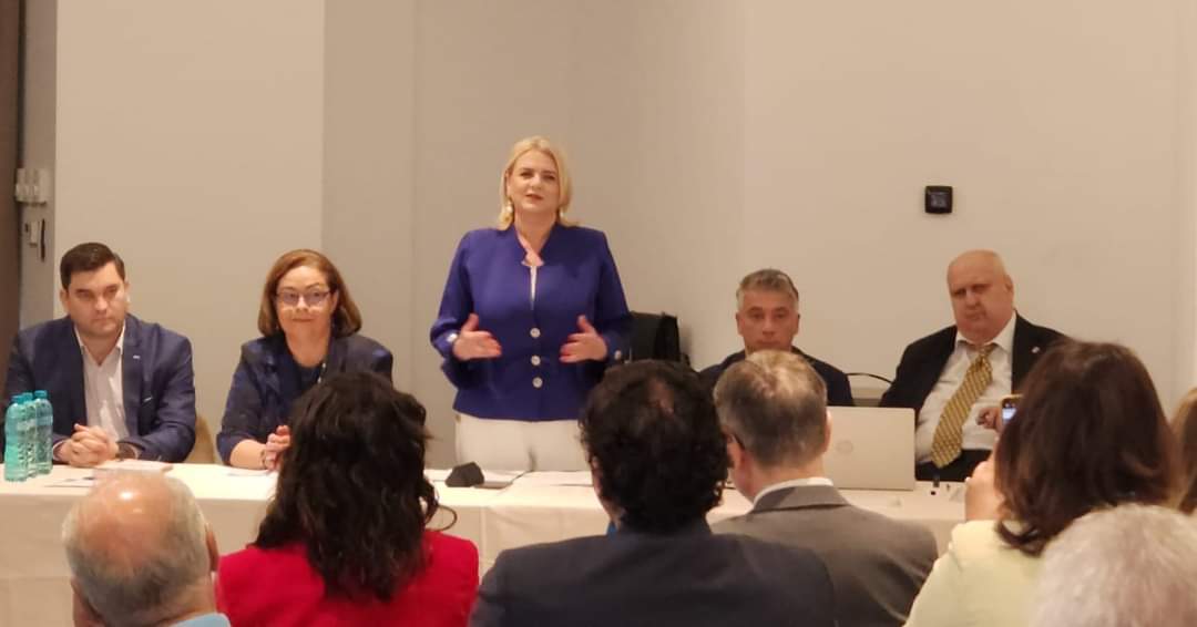 Conf.univ.dr. Claudia Gilia, președintele Senatului Universității Valahia, a fost onorată să participe la deschiderea Conferinței