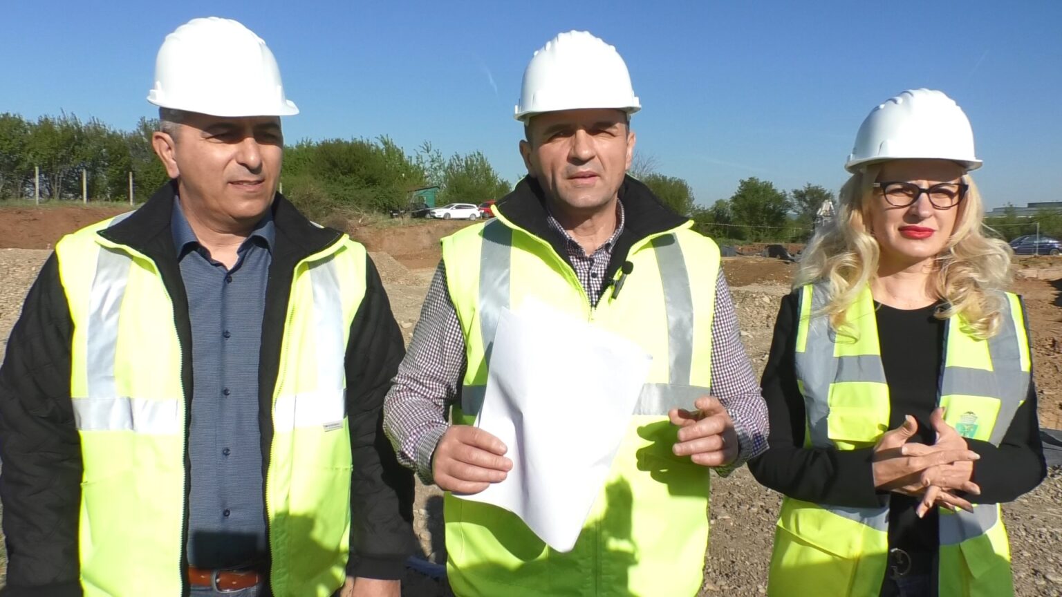 A început construcția primului "Centru de colectare a deșeurilor prin aport voluntar”.