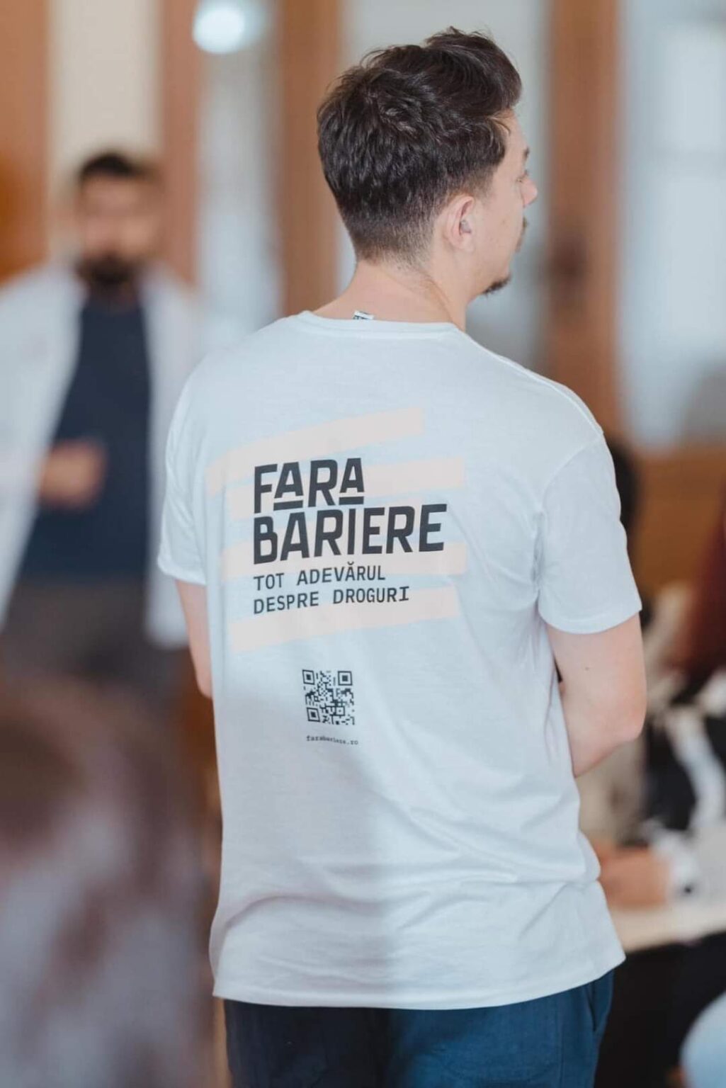 S-a dat startul campaniei "Fără Bariere", această inițiativă își propune să spargă barierele tăcerii și să aducă la lumină TOT Adevărul Despre Droguri.