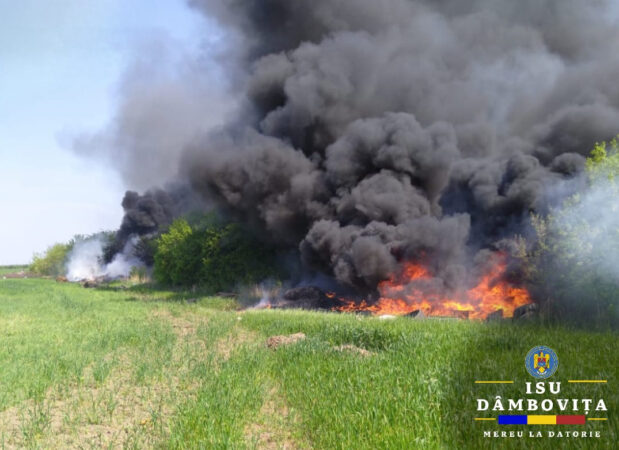 A fost alertă în rândul pompierilor dâmbovițeni, după  ce a fost dată  alerta la 112 că  trebuie să se intervină  rapid  la un incendiu de  gunoi menajer și cauciucuri în comuna Conțești, sat Bălteni. 