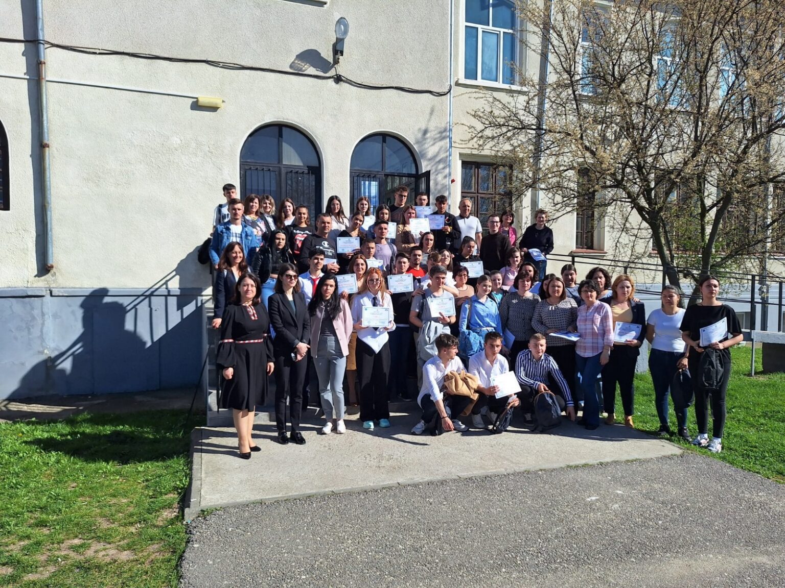 Colegiul Economic „Ion Ghica” din Târgoviște, a găzduit concursul „Știu și aplic”, etapa județeană, organizat de ITM Dâmbovița Colegiul Economic „Ion Ghica” din Târgoviște a găzduit concursul „Știu și aplic”, etapa județeană, organizat de Inspectoratul Teritorial de Muncă Dâmbovița.