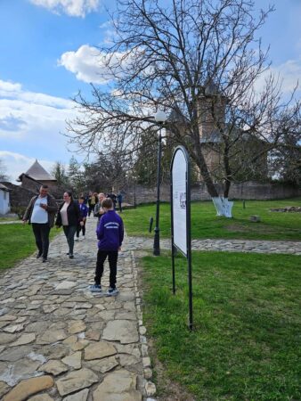 Complexul Național Muzeal „Curtea Domnească” din Târgoviște lansează două campanii publice: „Obiecte și amintiri din comunism“ și „Școala de Cavalerie de la Târgoviște”