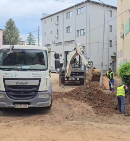 Zilele trecute au început lucrările de reabilitare și extindere  a parcări în cartierul Mihai Viteazul (microraionul 9) din municipiul Târgoviște. 