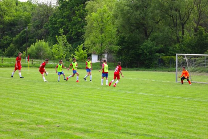  Comuna Bucșani, campioana județului Dâmbovița, s-a oprit  în Etapa Regională a Cupei Satelor, câștigată de comuna Târgșoru Vechi (Prahova). 