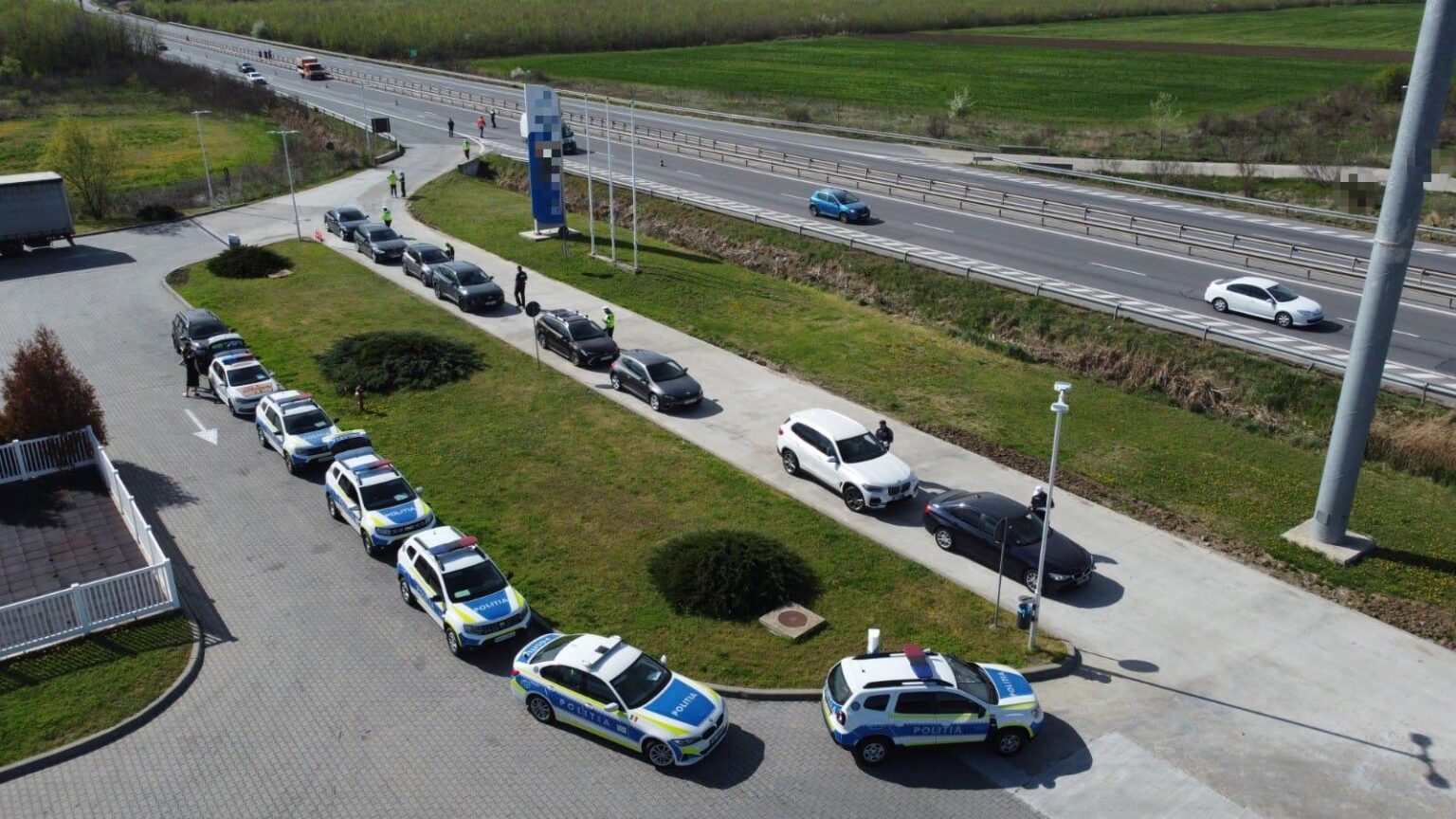 Măsuri de închidere temporară pe A1, București – Pitești Polițiștii din cadrul Biroului de Poliție Autostrada A1 București - Râmnicu Vâlcea_, sub coordonarea Brigăzii Autostrăzi din cadrul Inspectoratului