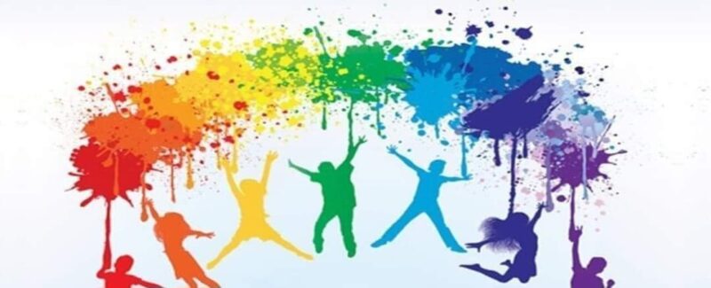 Ziua Internațională a Solidarității Tineretului  a fost sărbătorită pentru prima dată pe 24 aprilie 1957, iar fundația sa a fost o inițiativă a Federației Mondiale a Tineretului Democrat.