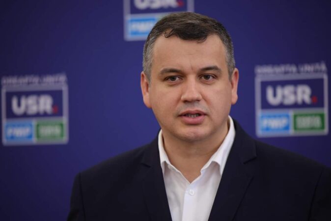 PMP a ieșit la atac și spune ca în criză de identitate, lipsă de aderenți și mai ales de programe politice și soluții concrete pentru români