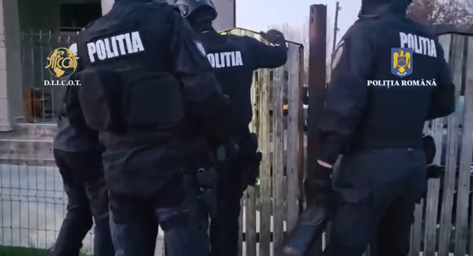 Polițiștii Serviciului de Combatere a Criminalității Organizate Dâmbovița, sub coordonarea unui procuror D.I.I.C.O.T. - B.T. Dâmbovița