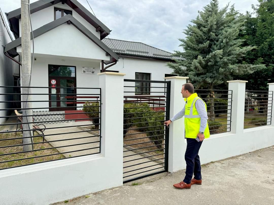 În comuna Răzvad, educația a fost dintotdeauna pe primul loc și pe această cale vă anunțăm finalizarea unui alt pproiect