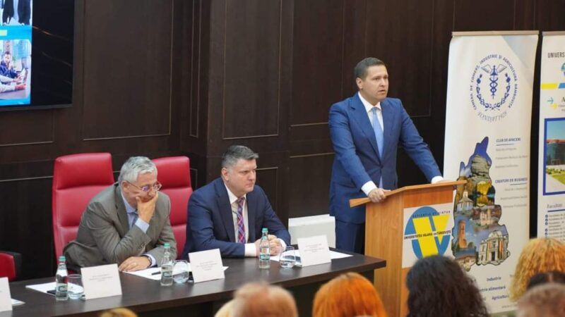 CJ Dâmbovița, ADR Sud-Muntenia și Primăria Târgoviște au participat la invitaţia rectorului Universităţii Valahia, Ioan Corneliu Sălişteanu
