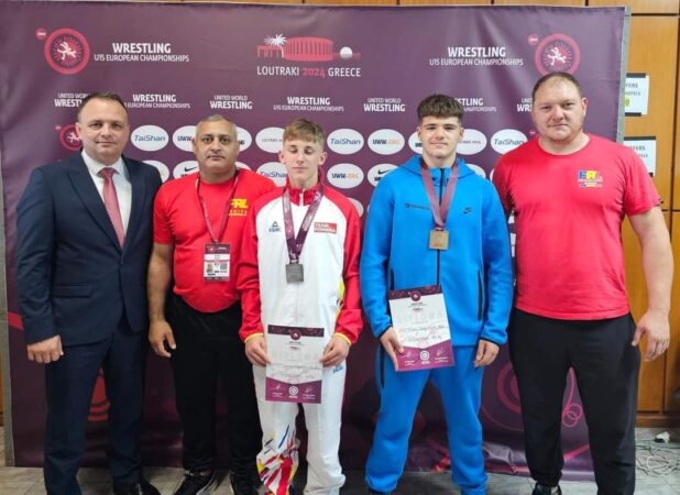  În cadrul unei competiții extrem de disputate, cu peste 600 de participanți la start, micii luptători ai României la Campionatul European U15, din Grecia, s-au dovedit mari! 