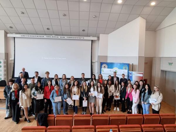 SESIUNEA ANUALĂ DE COMUNICĂRI ŞTIINŢIFICE STUDENŢEŞTI ”Norme, valori și repere contemporane în societatea românească” Facultatea de Drept și Științe Administrative din cadrul Universității "Valahia" din Târgoviște, a organizat SESIUNEA ANUALĂ