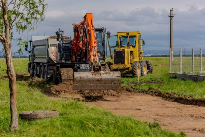 În comuna Văcărești, nouă  străzi vor fi complet modernizate cu finanțare prin PJDL, adică asociere între Primăria Văcărești și CJ Dâmbovița.