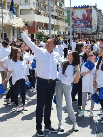 2 Mai  este  Ziua Națională a Tineretului, tinerețea nu are o vârstă, este o stare de spirit!