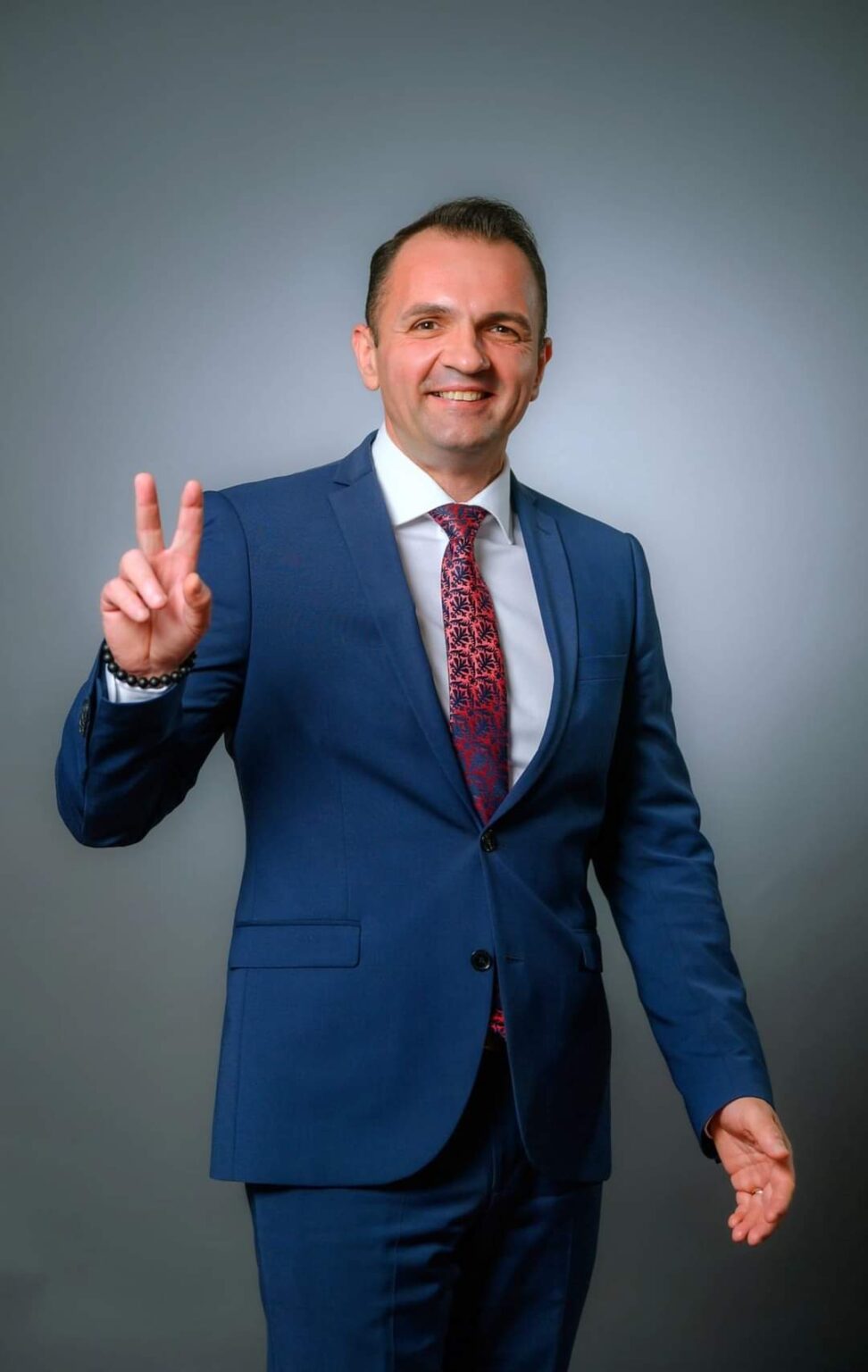  La 100 de ani de la momentul în care s-au pus bazele acestei unități de învățământ, Liceul Tehnologic "Voievodul Mircea”