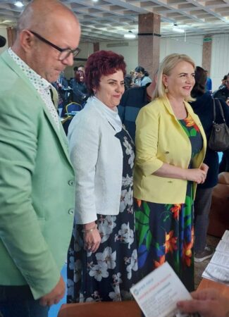 În prezent, la nivelul județului Dâmbovița sunt active 56 de întreprinderi sociale.