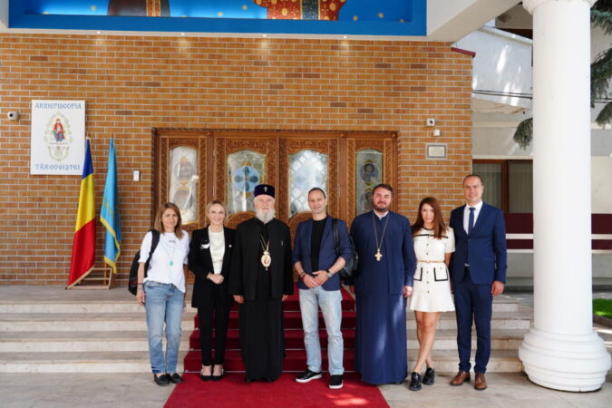 ÎPS Mitropolit Nifon a primit la reședința eparhială pe Camelia Șucu, președintele Societății Naționale de Cruce Roșie din România Înaltpreasfințitul Părinte Mitropolit Nifon, Arhiepiscopul Târgoviștei și Exarh patriarhal, a avut o întâlnire importantă la reședința