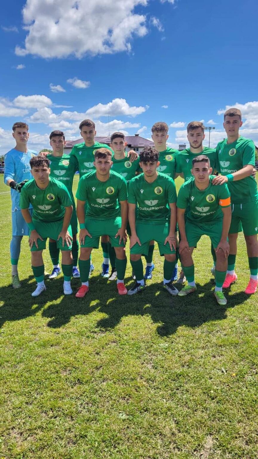 ACS Burduca păstrează invincibilitatea în semifinalele Campionatului U19 Județean Echipa de fotbal ACS Burduca a reușit să-și mențină invincibilitatea în acest sezon, obținând un rezultat pozitiv în manșa tur a semifinalelor Campionatului U19 Județean.