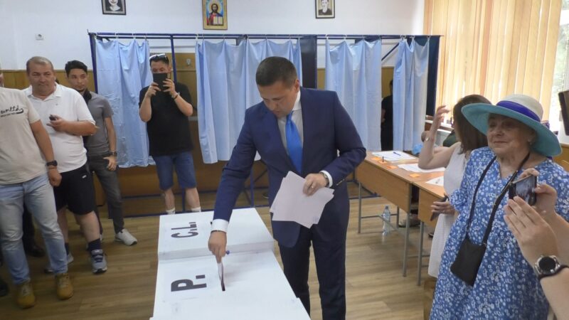 Președintele CJ Dâmbovița, Corneliu Ștefan a subliniat importanța continuării investițiilor în sănătate, școli, drumuri și utilități. 