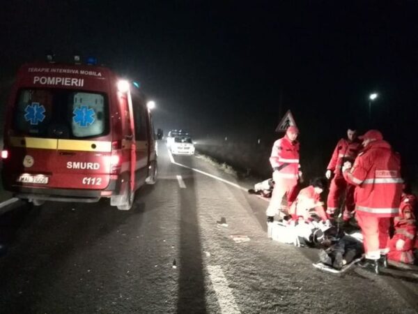 Tragedie: Un copil de 4 ani a fost accidentat mortal de un autoturism condus de o șoferiță Polițiștii din cadrul Biroului Rutier Târgoviște au fost alertați cu privire la producerea unui tragic accident rutier în satul Iazu, comuna Cojasca
